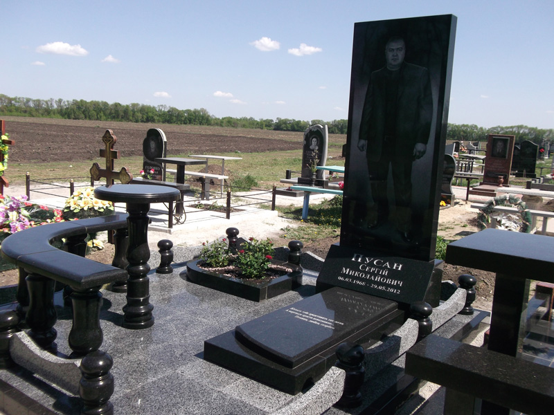 модели элитных памятников